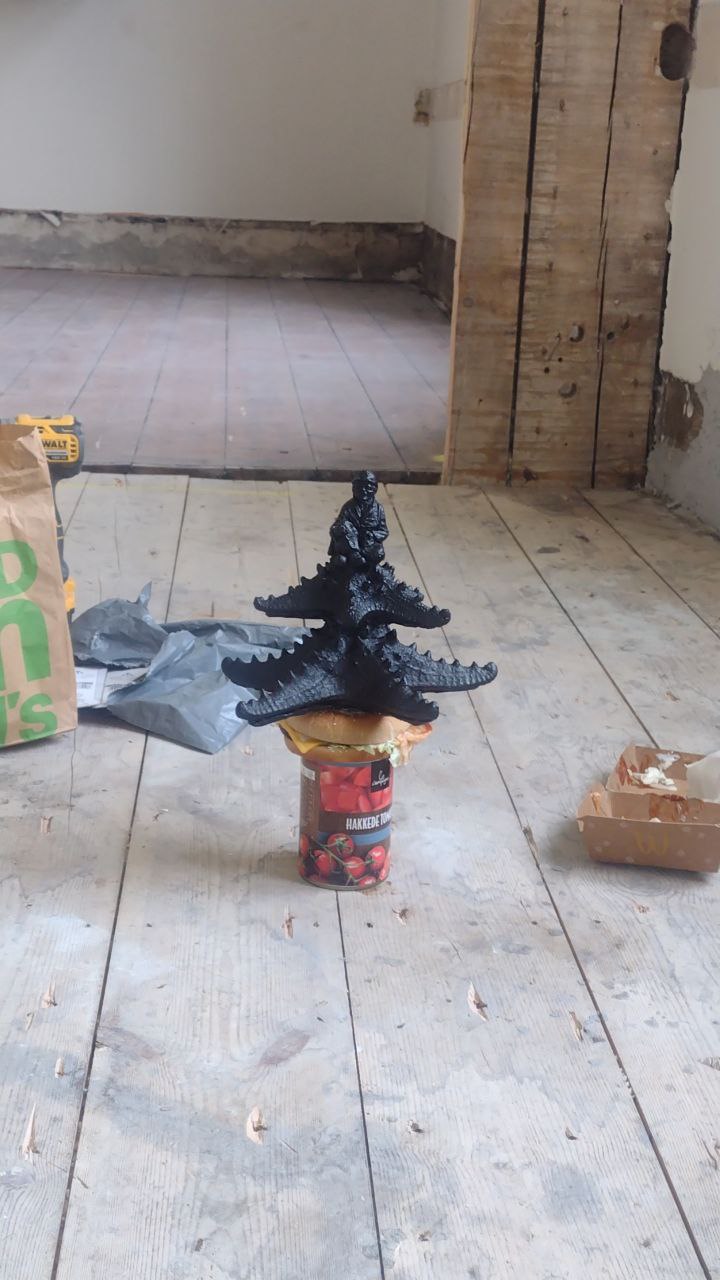 SOFT TOWN STRIP HALL